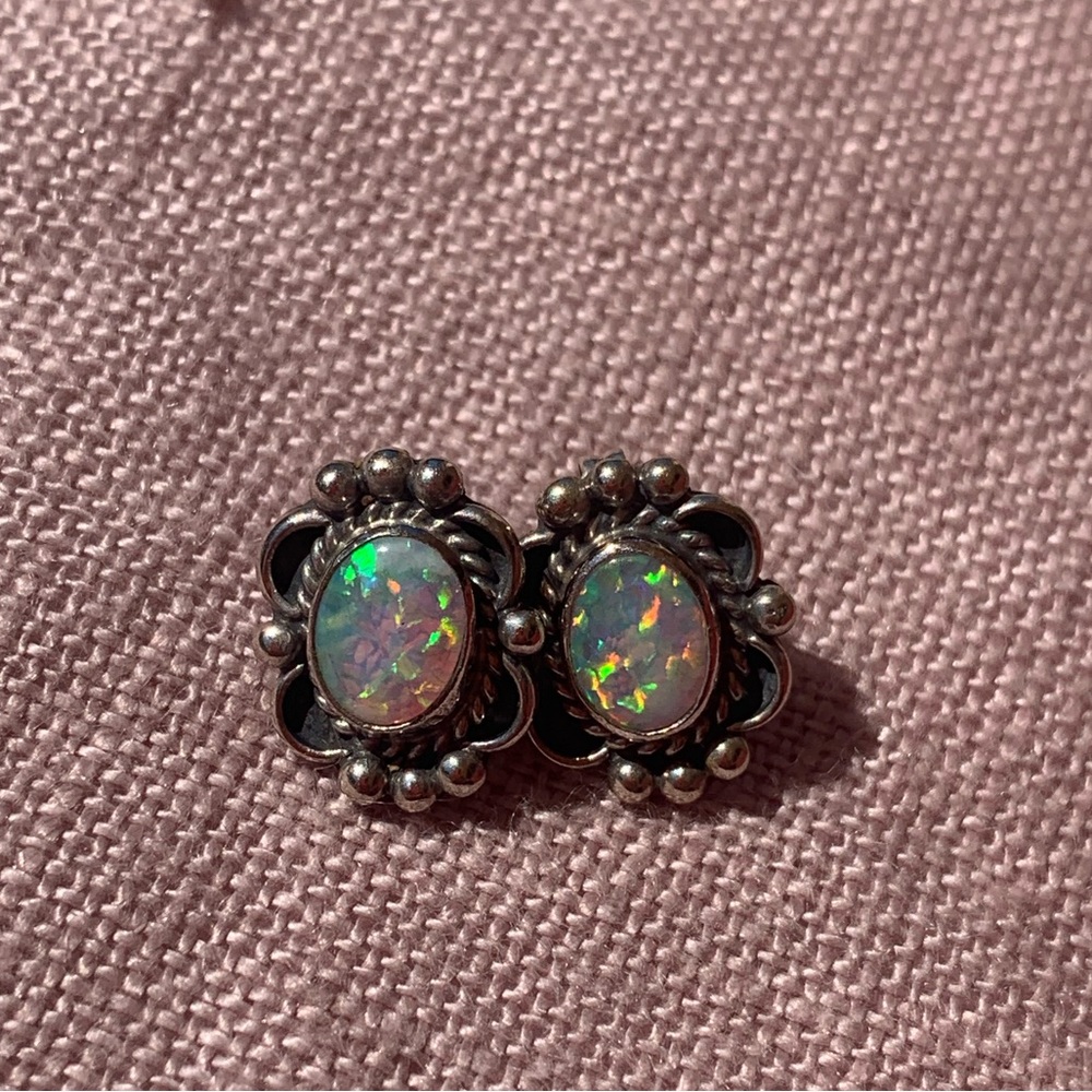 Opal sterling earrings studs 90s stock new